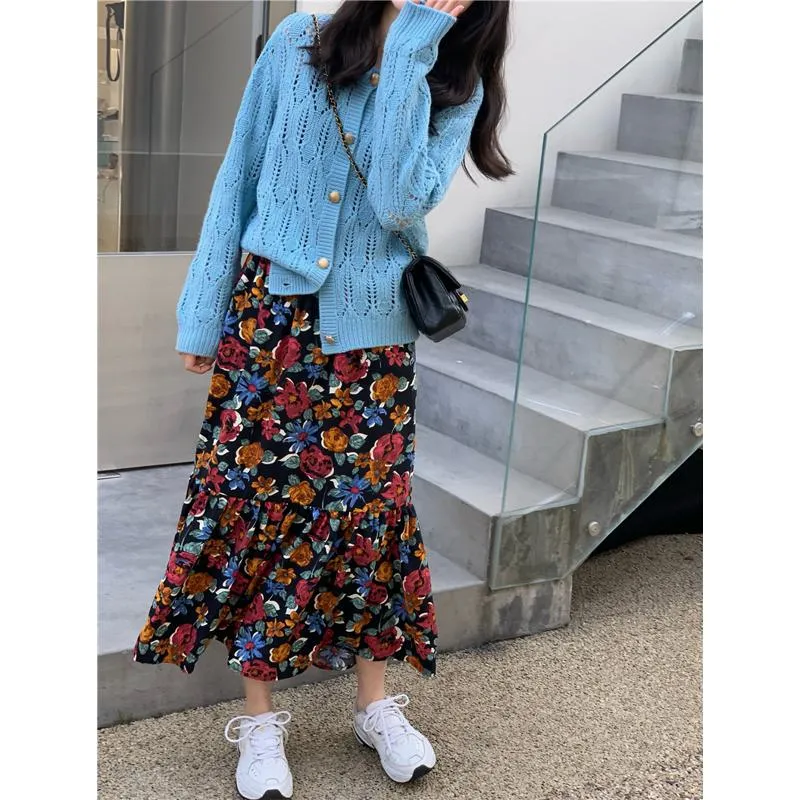 Buttoned Wool Round Neck Hollowed-Out Knitted Cardigan