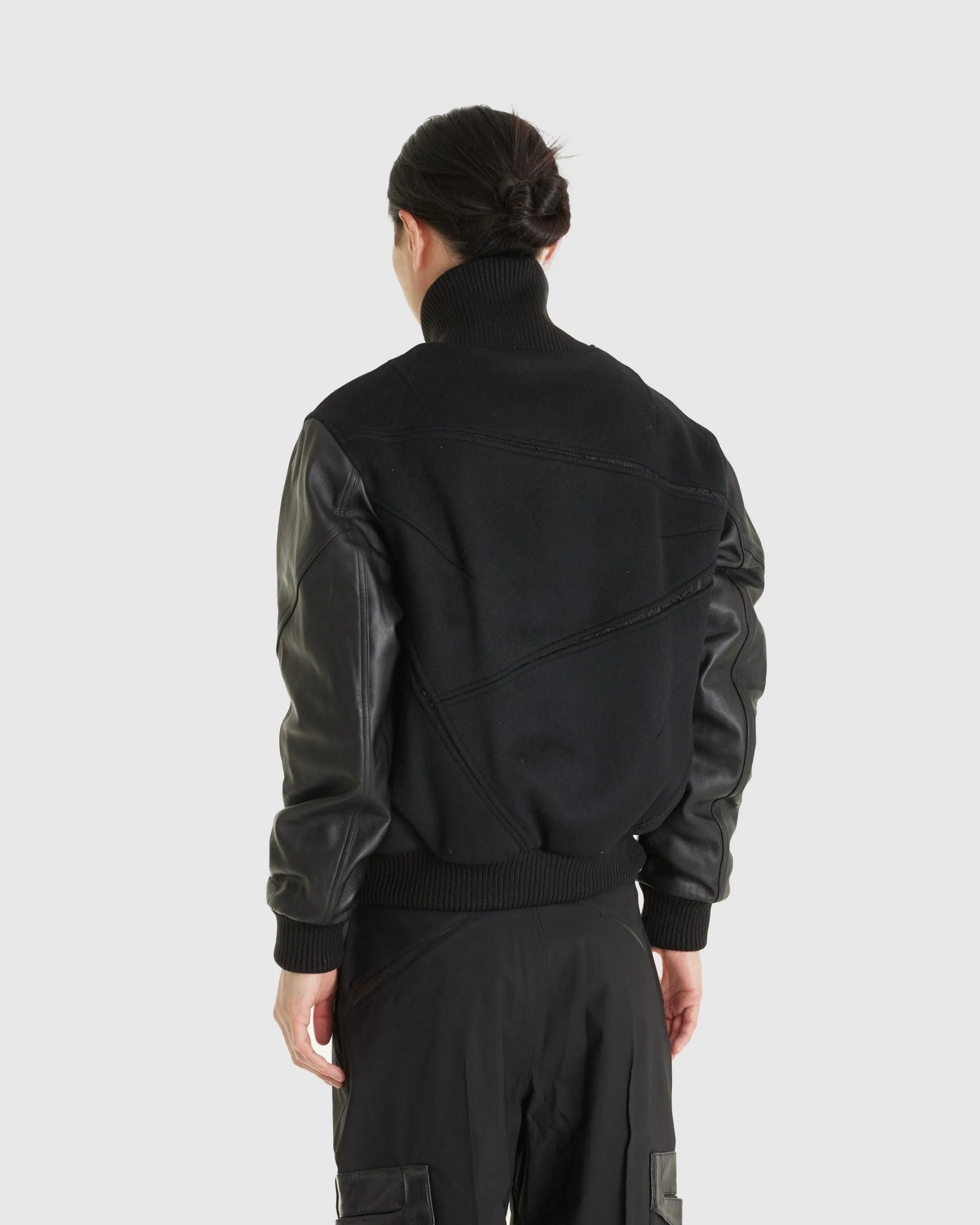 EP.6 03 Jacket